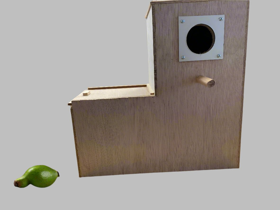 Breeding Box for small and medium parrots